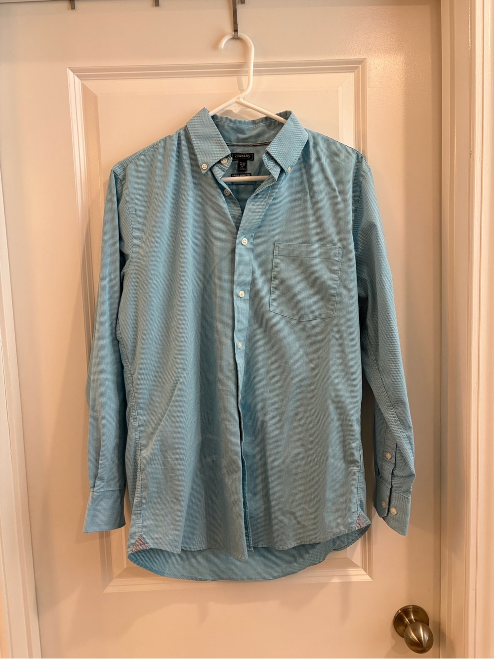 crown & ivy Men's Light Blue Oxford Button-Down Shirt